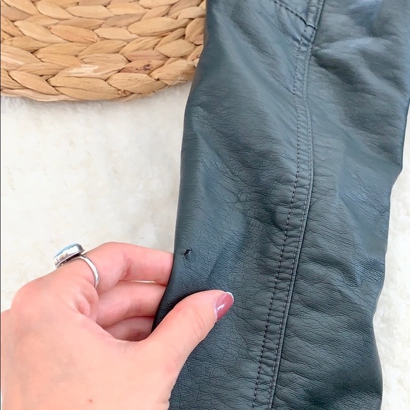 * Dark green jacket * - Picture 7 of 7